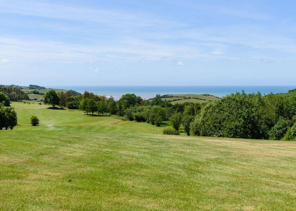 Penrhos Park Hotel Llanrhystyd Kültér fotó
